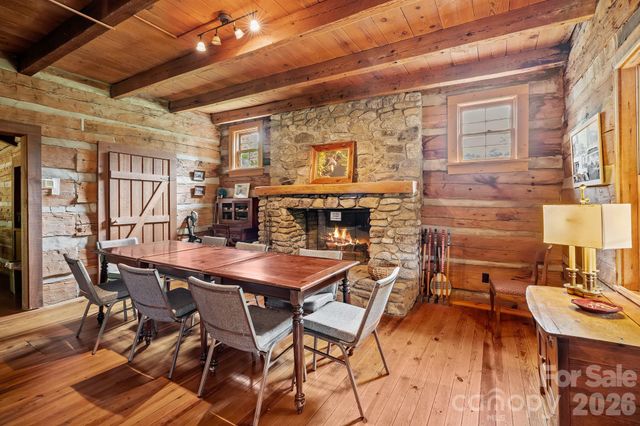 52 Clubside Drive, Asheville, NC 28804