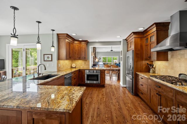 52 Clubside Drive, Asheville, NC 28804