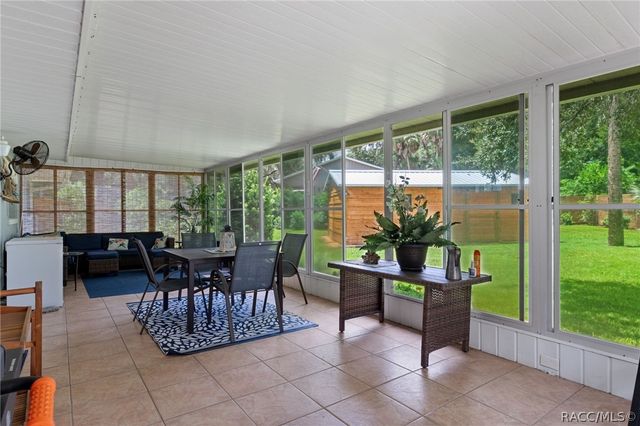 914 N McGowan Avenue, Crystal River, FL 34429
