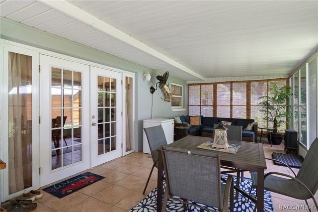 914 N McGowan Avenue, Crystal River, FL 34429