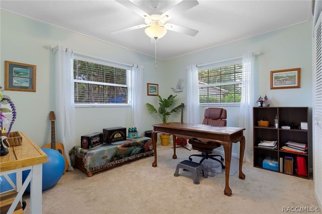 914 N McGowan Avenue, Crystal River, FL 34429