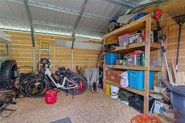 914 N McGowan Avenue, Crystal River, FL 34429