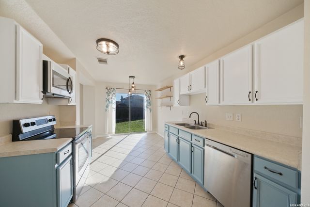 11126 Acuff, San Antonio, TX 78254