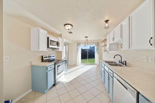 11126 Acuff, San Antonio, TX 78254