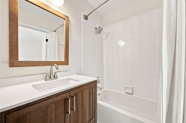 355 SW 121st Ave 355, Pembroke Pines, FL 33025
