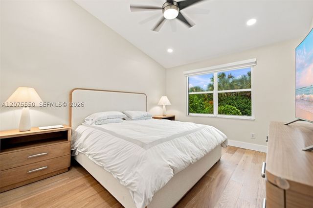 355 SW 121st Ave 355, Pembroke Pines, FL 33025