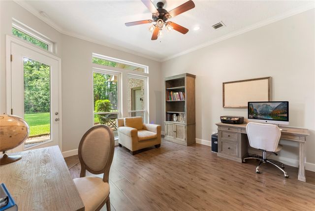 1522 Scenic Shore Drive, Houston, TX 77345
