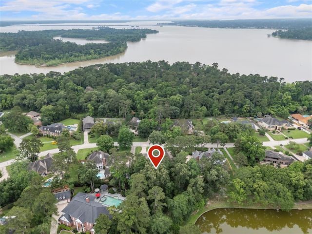 1522 Scenic Shore Drive, Houston, TX 77345
