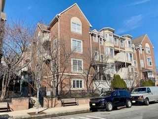 200 Dey St 258, Harrison Town, NJ 07029