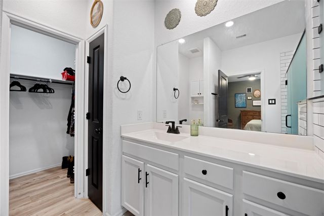 10417 Pineland Drive, Conroe, TX 77378