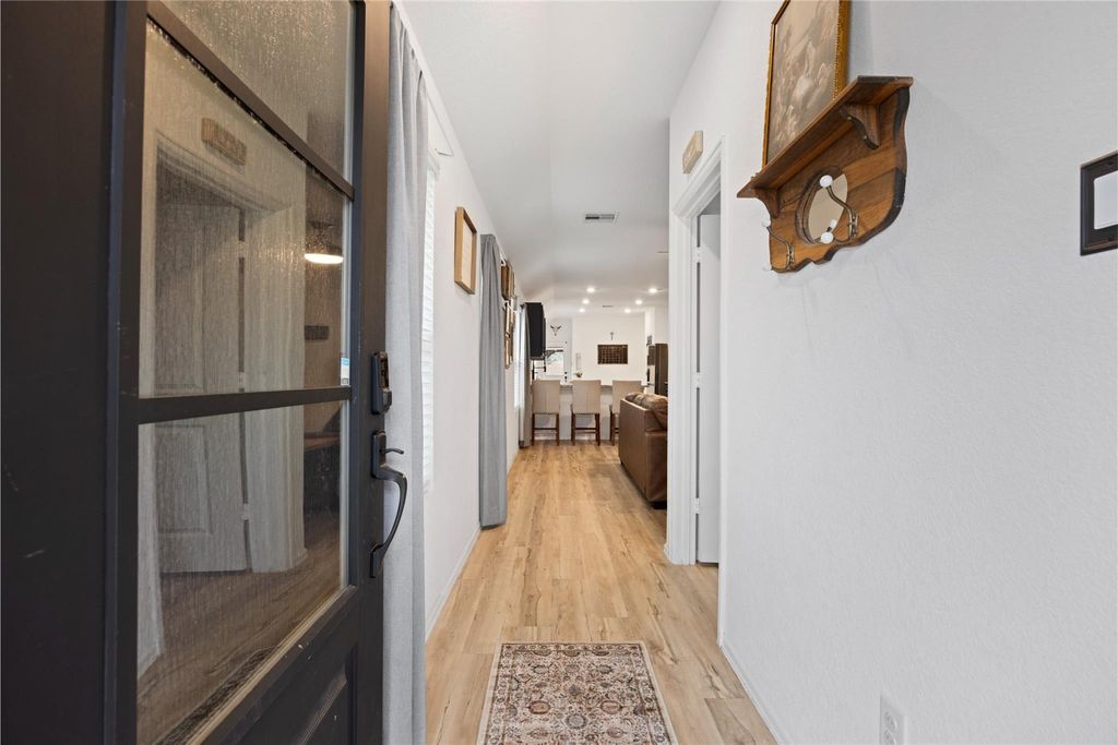 10417 Pineland Drive, Conroe, TX 77378