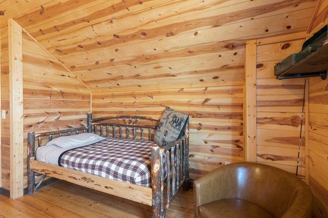 N8065 Wolf Lane, Hayward, WI 54843