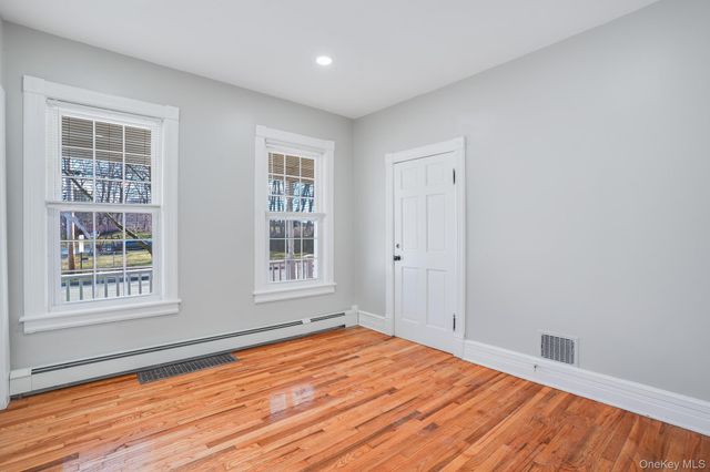 27 Orchard Place, Poughkeepsie, NY 12601