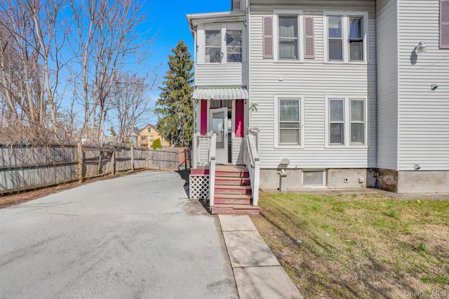 27 Orchard Place, Poughkeepsie, NY 12601