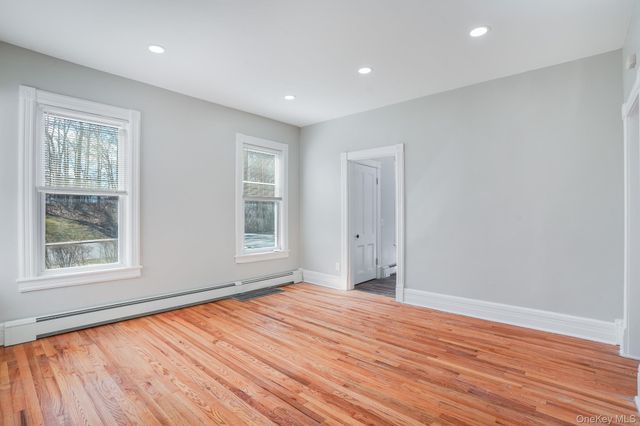 27 Orchard Place, Poughkeepsie, NY 12601