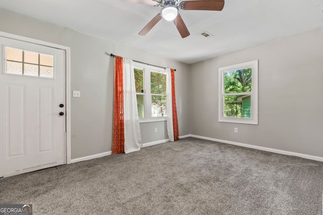45 Domineck Street, Newnan, GA 30263