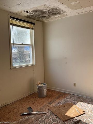 409 Lindsey Street A,B,C,D,E, Reidsville, NC 27320