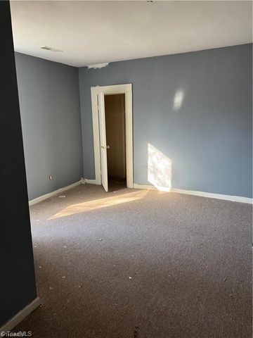 409 Lindsey Street A,B,C,D,E, Reidsville, NC 27320