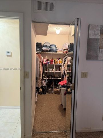 8664 SW 3rd St 101, Pembroke Pines, FL 33025