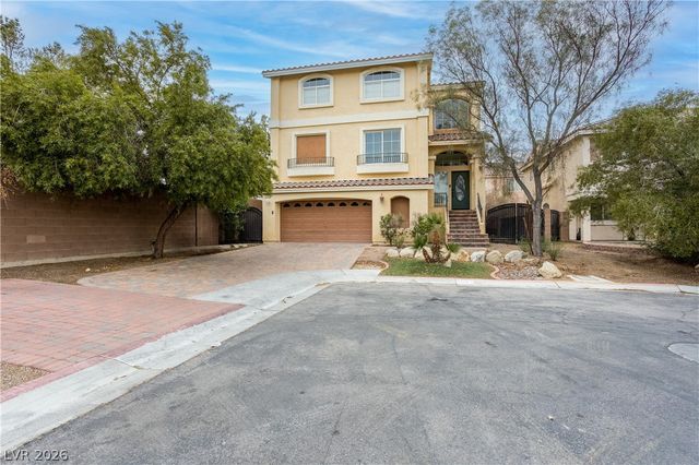 8467 East BISMARK SAPPHIRE Street, Las Vegas, NV 89139