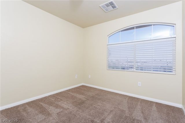 8467 East BISMARK SAPPHIRE Street, Las Vegas, NV 89139