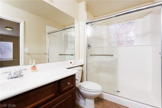 8467 East BISMARK SAPPHIRE Street, Las Vegas, NV 89139