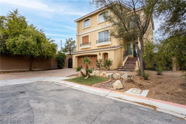 8467 East BISMARK SAPPHIRE Street, Las Vegas, NV 89139