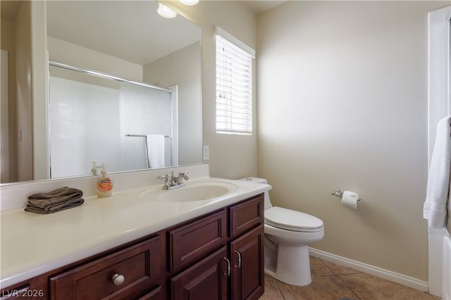 8467 East BISMARK SAPPHIRE Street, Las Vegas, NV 89139