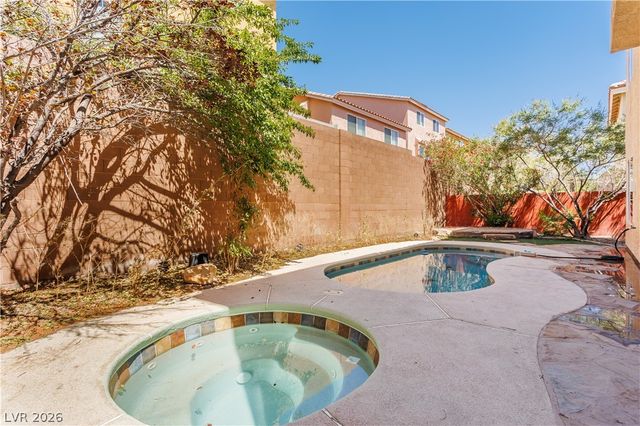 8467 East BISMARK SAPPHIRE Street, Las Vegas, NV 89139