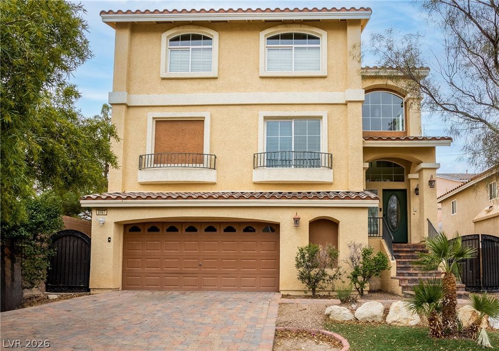 8467 East BISMARK SAPPHIRE Street, Las Vegas, NV 89139