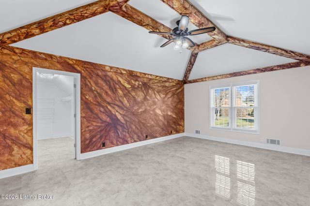 1125 Blackthorn Rd, Louisville, KY 40299