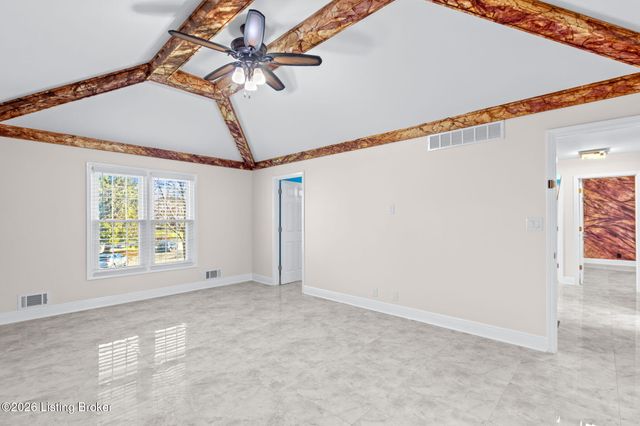 1125 Blackthorn Rd, Louisville, KY 40299