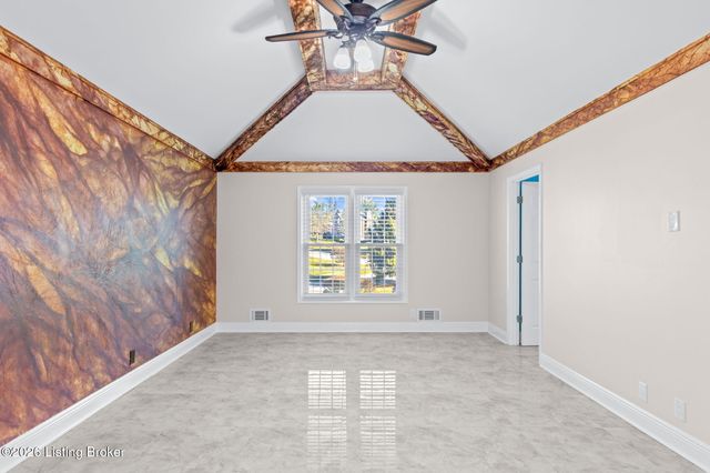 1125 Blackthorn Rd, Louisville, KY 40299