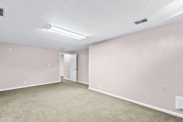 1125 Blackthorn Rd, Louisville, KY 40299