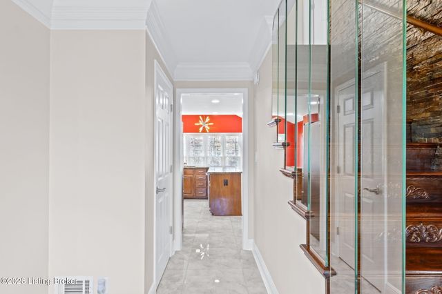 1125 Blackthorn Rd, Louisville, KY 40299