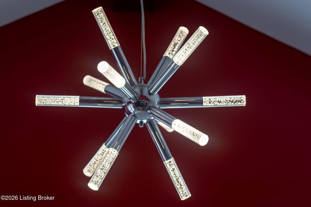 1125 Blackthorn Rd, Louisville, KY 40299