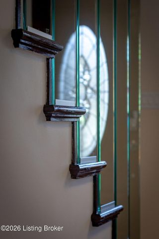 1125 Blackthorn Rd, Louisville, KY 40299