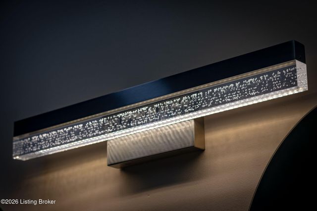 1125 Blackthorn Rd, Louisville, KY 40299