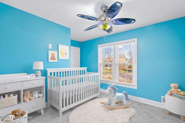 1125 Blackthorn Rd, Louisville, KY 40299