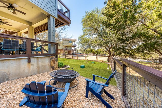 1156 Riviera, Canyon Lake, TX 78133