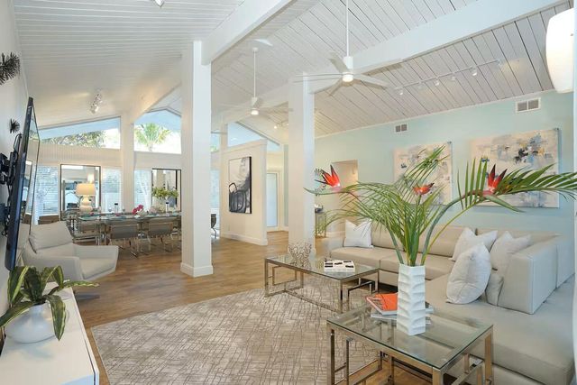 1000 NE 8th Street, Pompano Beach, FL 33060