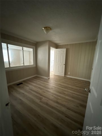 1713 Browns Avenue, Charlotte, NC 28208
