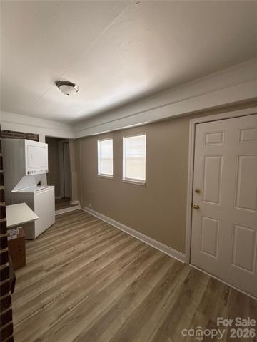 1713 Browns Avenue, Charlotte, NC 28208