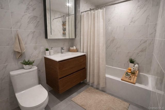 14449 Northern Boulevard 309, Flushing, NY 11354