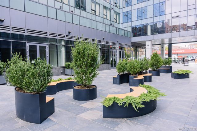 14449 Northern Boulevard 309, Flushing, NY 11354