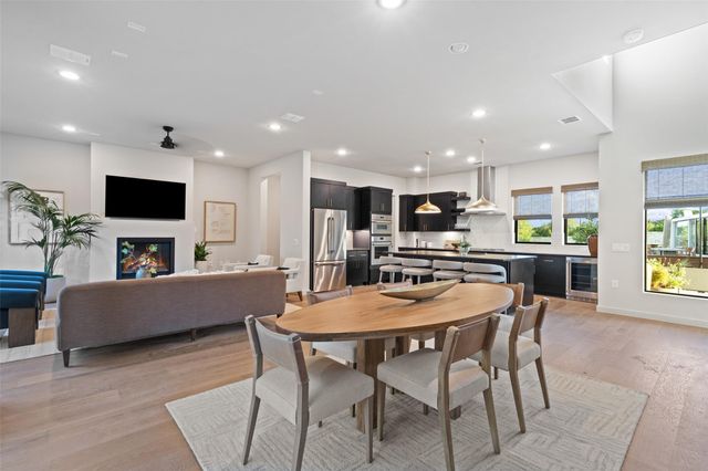 9803 Ribelin Ranch CT 9, Austin, TX 78750