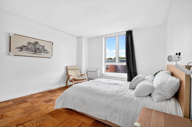 60 Babcock St 32, Brookline, MA 02446
