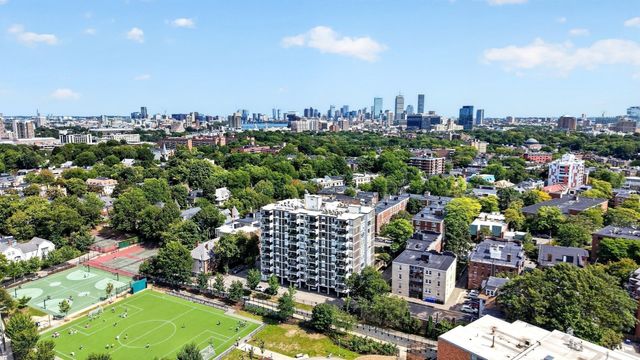 60 Babcock St 32, Brookline, MA 02446