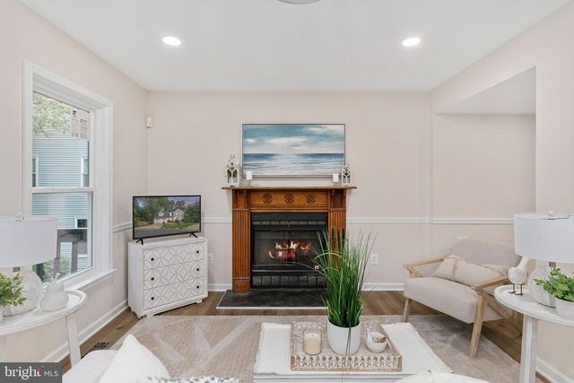 4749 SHADOW OAK CT, Dumfries, VA 22025
