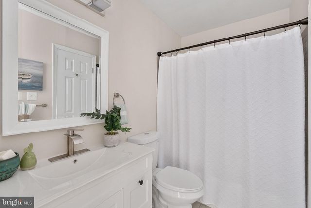 4749 SHADOW OAK CT, Dumfries, VA 22025